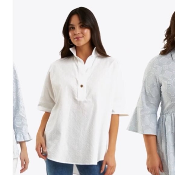 Draper James Tops - Draper James Textured White Logan top Size Medium NWT